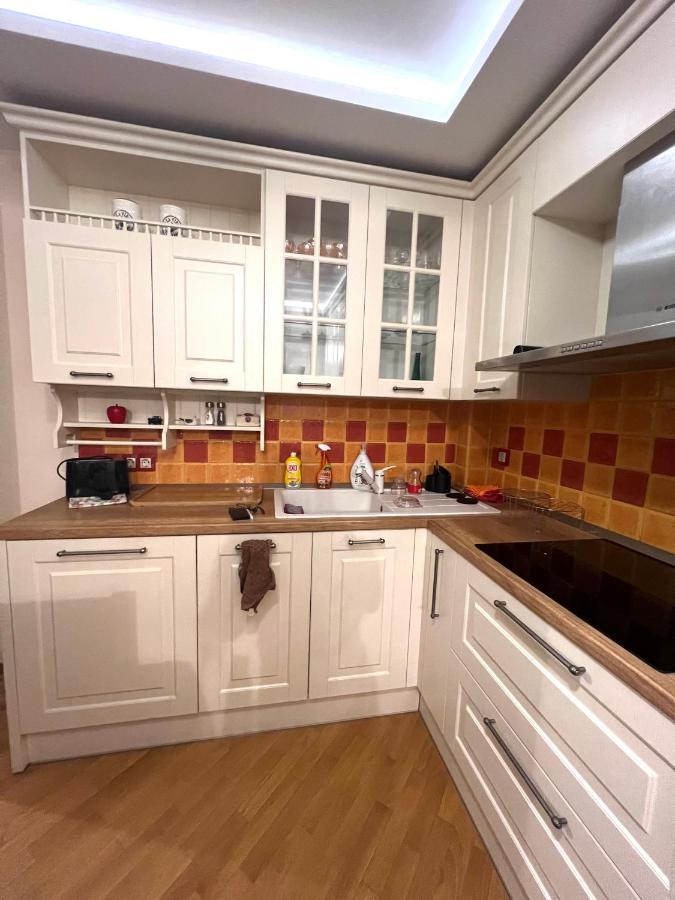 Chaika Sea Apartment Varna Eksteriør billede