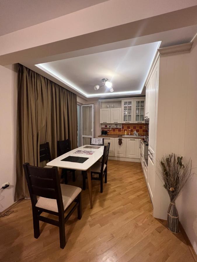 Chaika Sea Apartment Varna Eksteriør billede